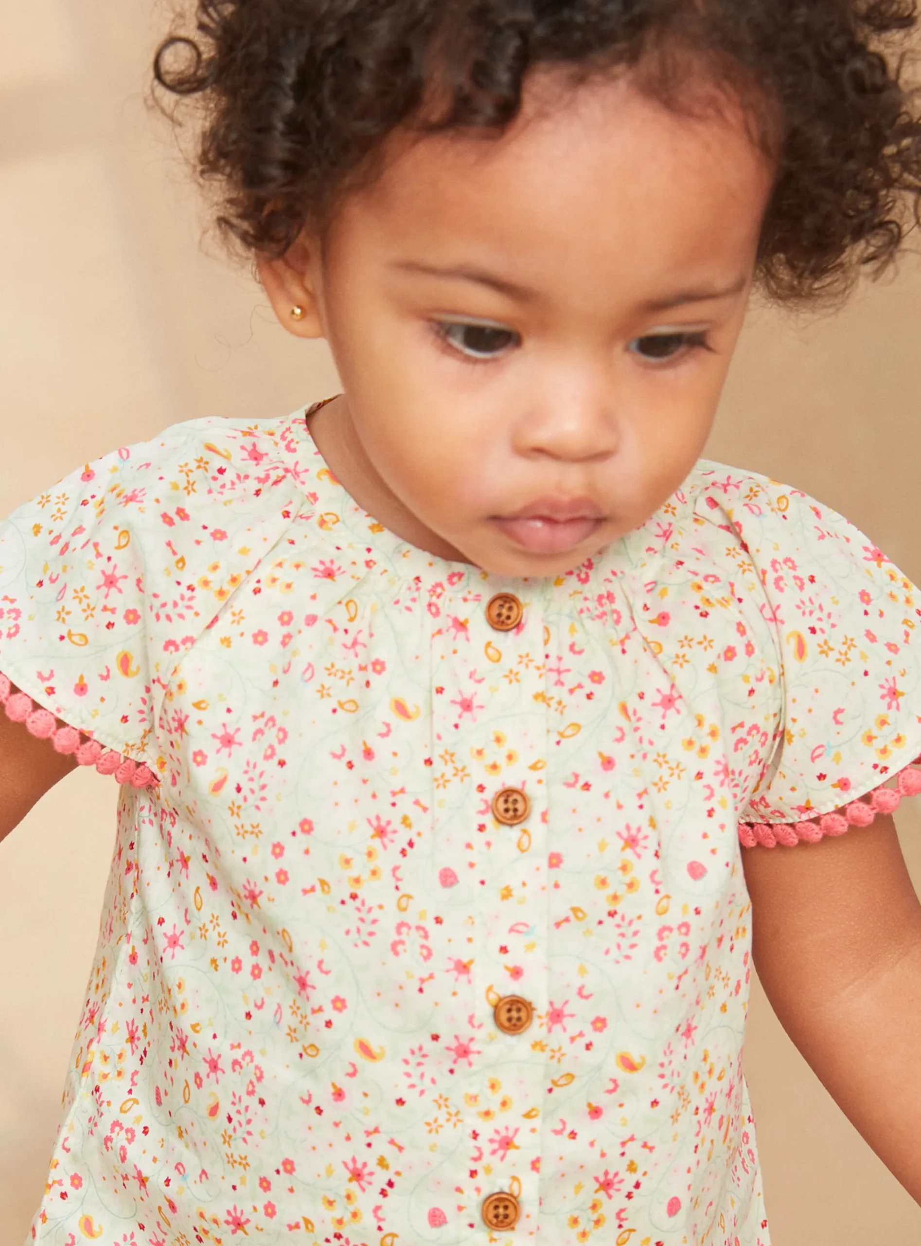 T-shirts & Shirts | T-shirts & Shirts-Sergent Major Beige floral blouse