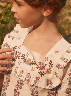 Shirt, T-shirt-Sergent Major Blouse with a flower-patterned ruffle