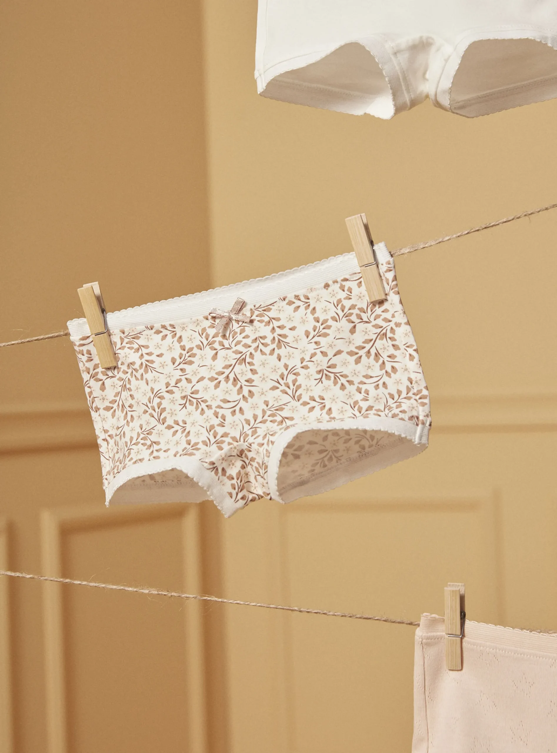 Underwear, Socks, Tights-Sergent Major Off white SHORTY